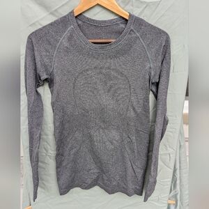 Lululemon Swiftly Tech Long Sleeve Tee 2.0 Size 6 Hip Length